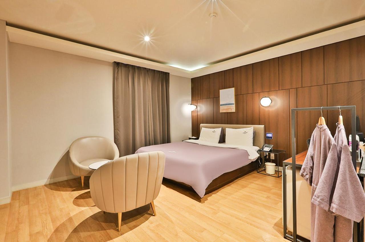 Brown Dot Hotel Jeonggwan Busan Exterior foto