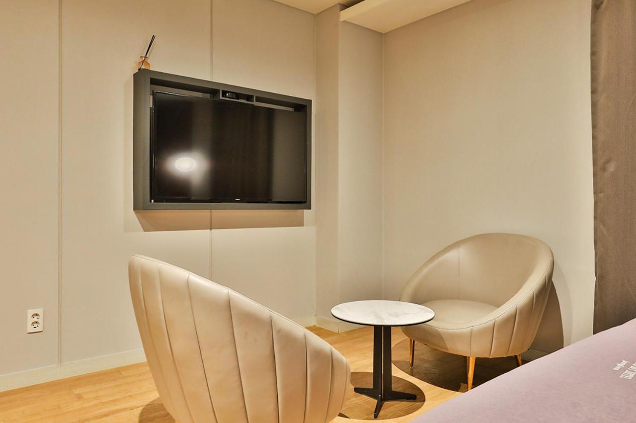Brown Dot Hotel Jeonggwan Busan Exterior foto