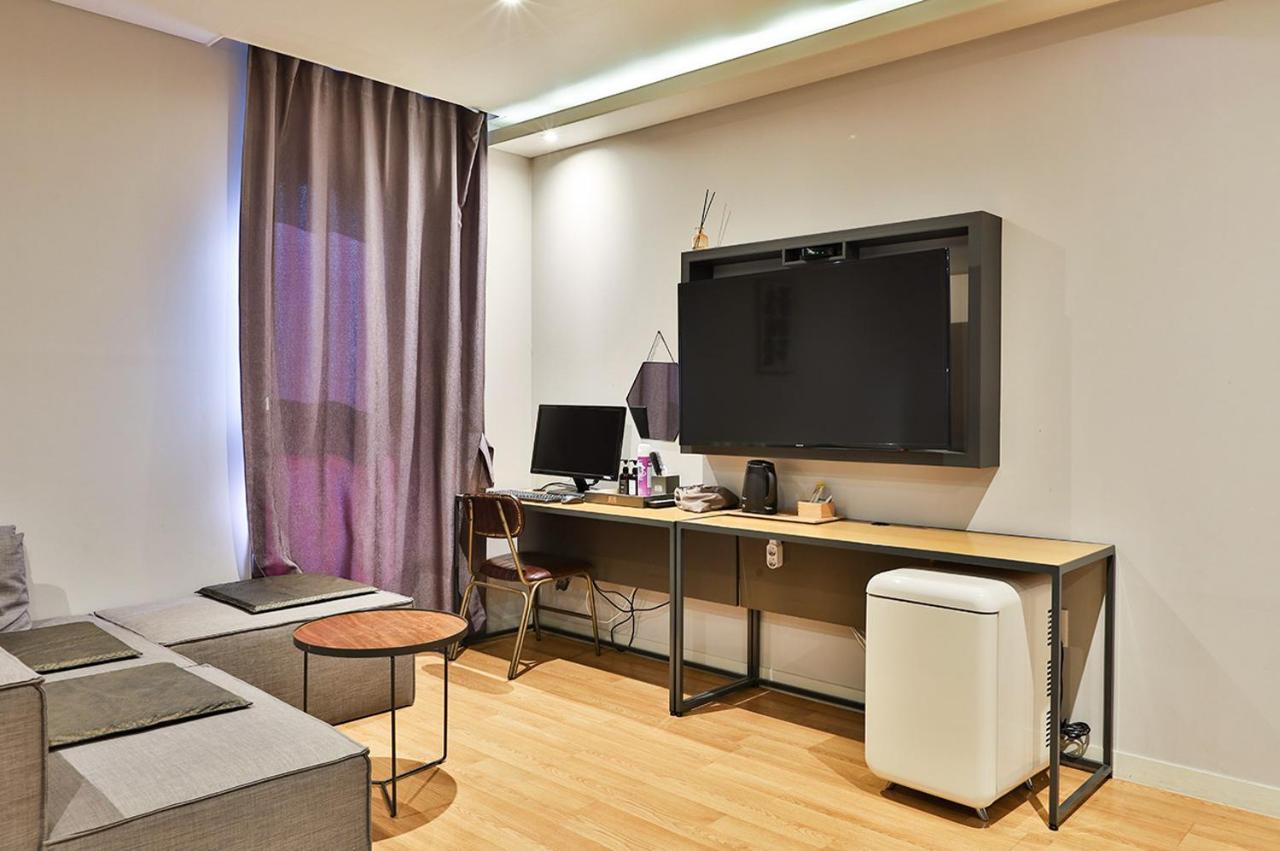 Brown Dot Hotel Jeonggwan Busan Exterior foto